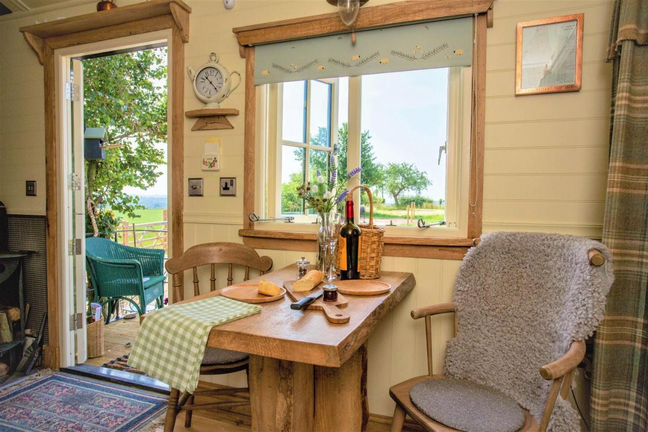 The Abberton Shepherds Hut Evesham Ngoại thất bức ảnh